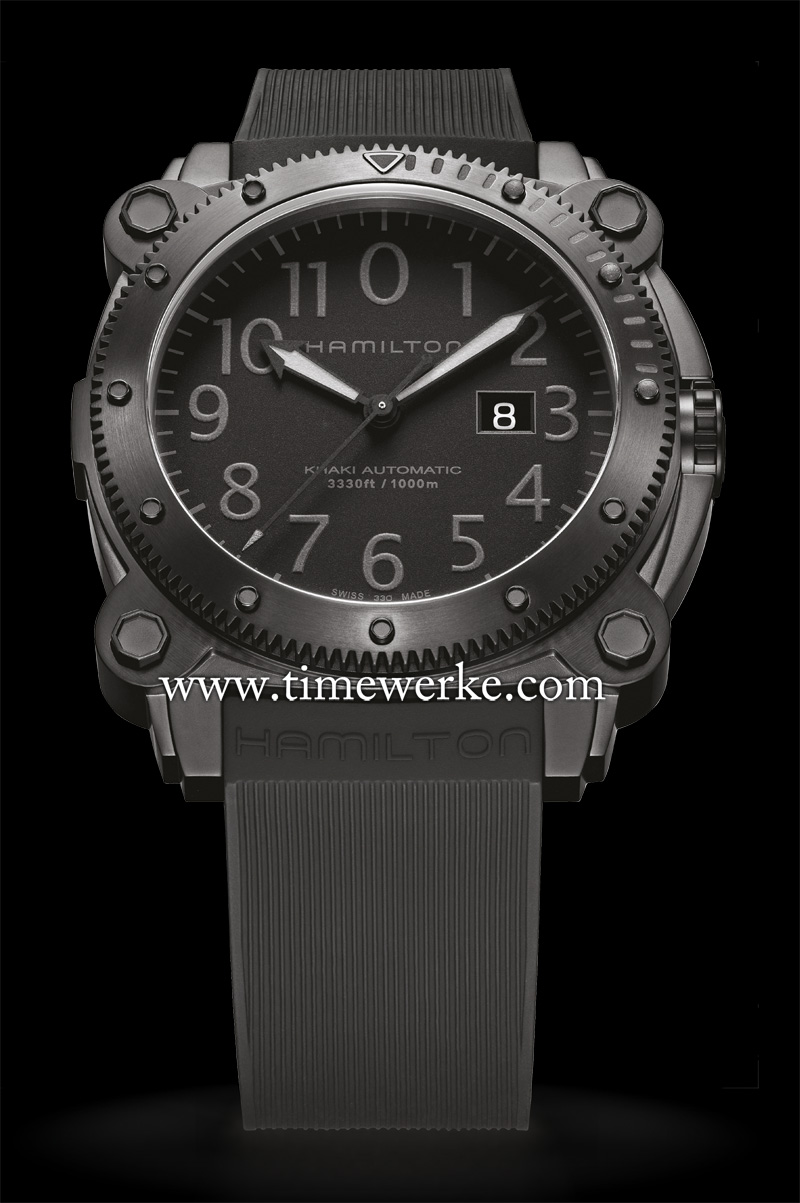 The Hamilton Khaki BeLOWZERO (H78585333) is in a 46mm stainless steel black PVD-treated watchcase that houses the ETA 2826-2 automatic movement. It features four octagonal bold screw tops around the case, a helium escape valve and is water-resistant to 1,000 metres. This watch was chosen by Ridley Scott to be worn by Mark Watney (Matt Damon) in The Martian movie because it was “the hardiest watch”. Priced at US$1,845 / CHF1,795 / EUR1,395 / SGD2,430. Photo: © Hamilton.