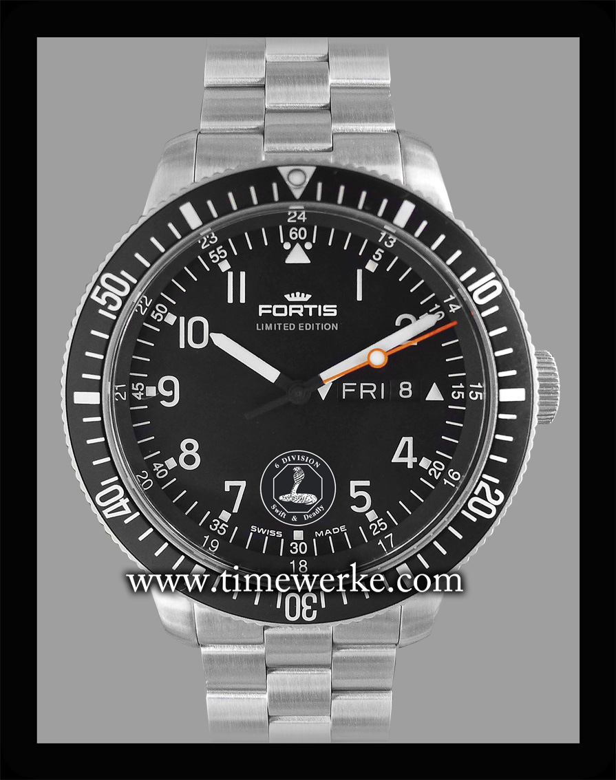 Fortis “Swift & Deadly” 6th Division 40th Anniversary watch. Introduced in 2016 to commemorate the 40th anniversary of the 6th Singapore Division (1976 to 2016). Equipped with the ETA 2836-2 automatic movement and with the dial printed with the “Swift & Deadly” logo of the 6th Division in black and white. The stainless steel case is 42mm in diameter case in stainless steel and the owner’s name is engraved at the side of case. This “military watch” is water-resistant to 200m (20 bars). Inscribed on the transparent sapphire case back: “6th Division, 40th Anniversary 1976 to 2016”. This Fortis “Swift & Deadly” watch comes with a three year warranty. Priced at SGD886 with rubber strap (inclusive of an additional leather strap), SGD954 (rubber strap, additional leather strap and a Boxy watch winder), SGD926 (stainless steel bracelet with an additional leather strap), SGD994 (stainless steel bracelet with an additional leather strap and a Boxy watch winder). This Fortis “Swift & Deadly” Cosmonautis Day/Date is a private label model offered only to personnel of the 6th Singapore Division via Forte Luxury and is limited to 100 pieces. Photo: © TANG Portfolio. Elfa / Timmy. 2016.