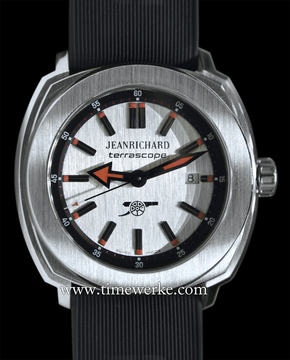 The JeanRichard Terrascope Arsenal housing the Calibre JR60 automatic movement is the first JeanRichard watch specially made for Arsenal. Photo: © TANG Portfolio. Elfa / Timmy. 2014 BaselWorld